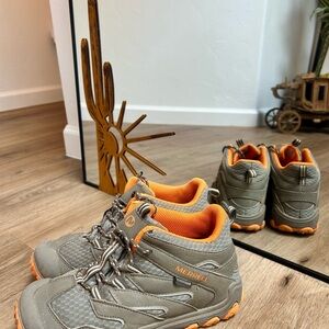 Merrell Kids' Sneakers in Gray and Orange